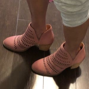 Fry Boots Rare Pink